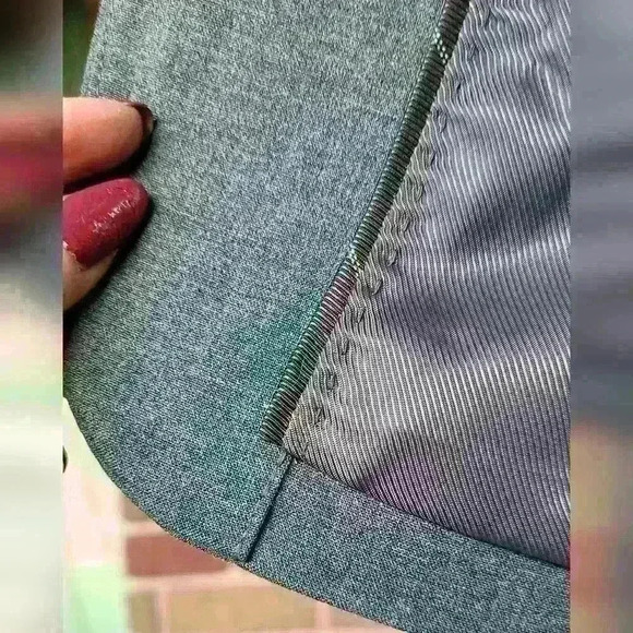 The limited collection gray blazer size 0 - Picture 8 of 16